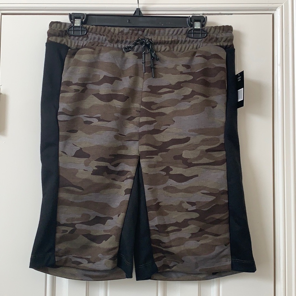 NWT English Laundry Men's Camo Lounger Active Shorts Size Medium MSRP $60